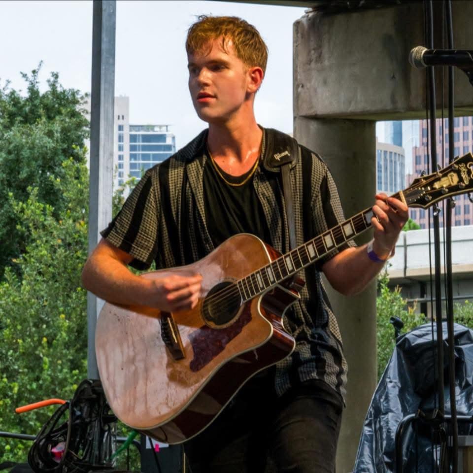 Live Music by Jonah Miles